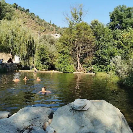 Vakantiehuis Douro Modern & River Vineyard Views Casal de Loivos